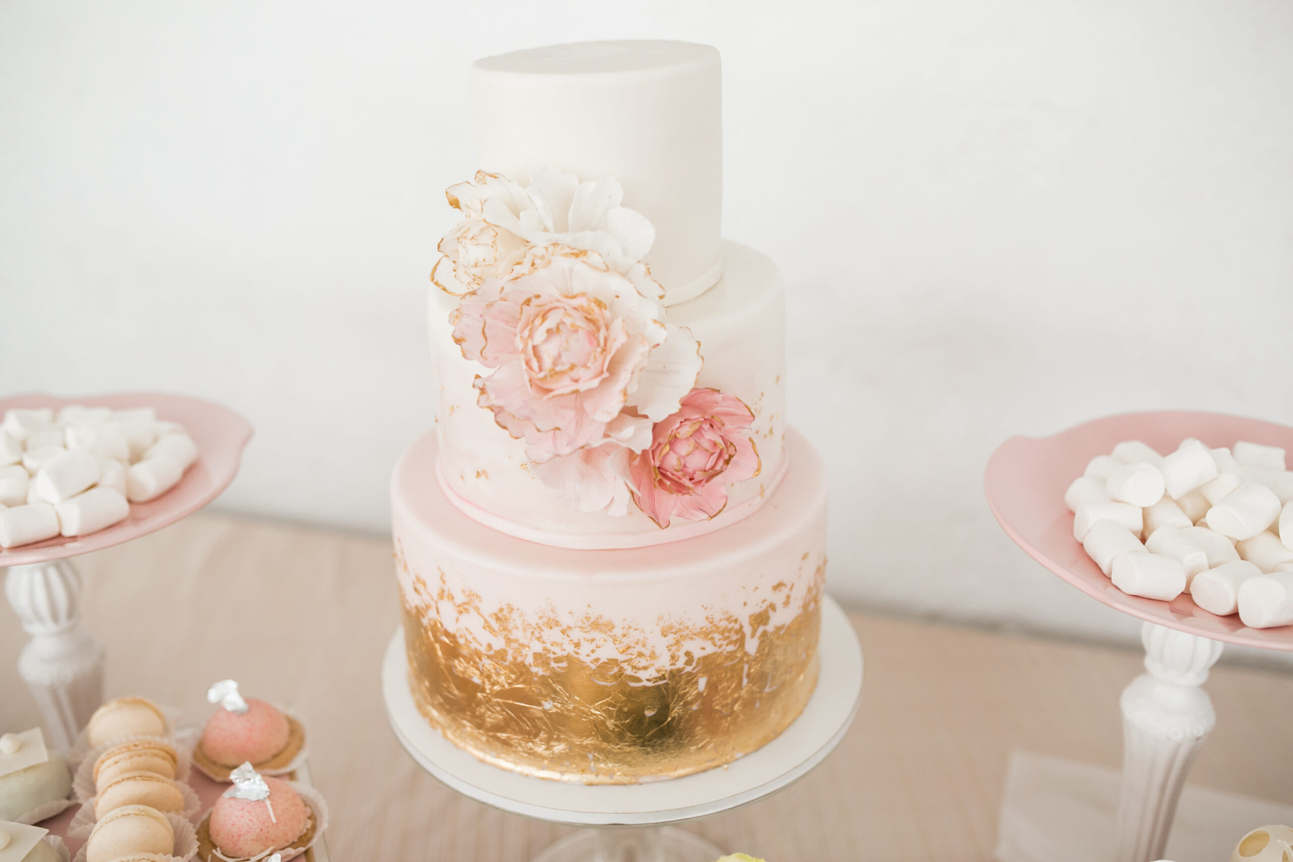 Wedding table desserts